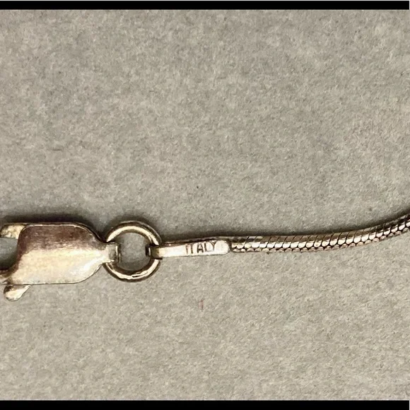 Amber pendant necklace - Picture 8 of 10